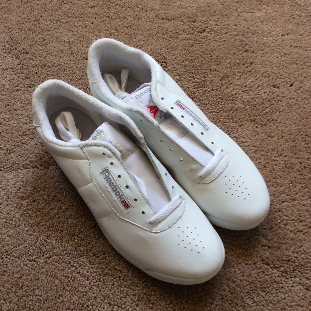 NWT Reebok Classic White Sneakers